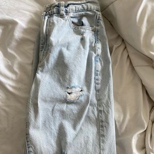 Garage distressed jeans